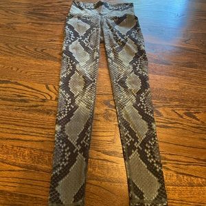 Like New Niyama Sol Python Barefoot Legging